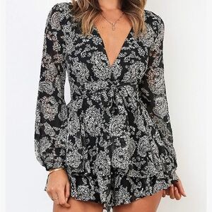 Beautiful Black Floral Longsleeve Romper Dress L